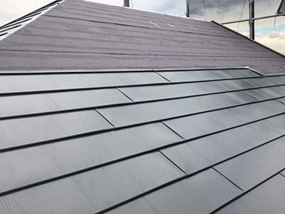 屋根カバー工法｜ウェルスチールの屋根工事の施工メニュー